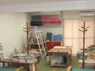 毎週木曜日に開講する「陶芸教室」も併設しています。